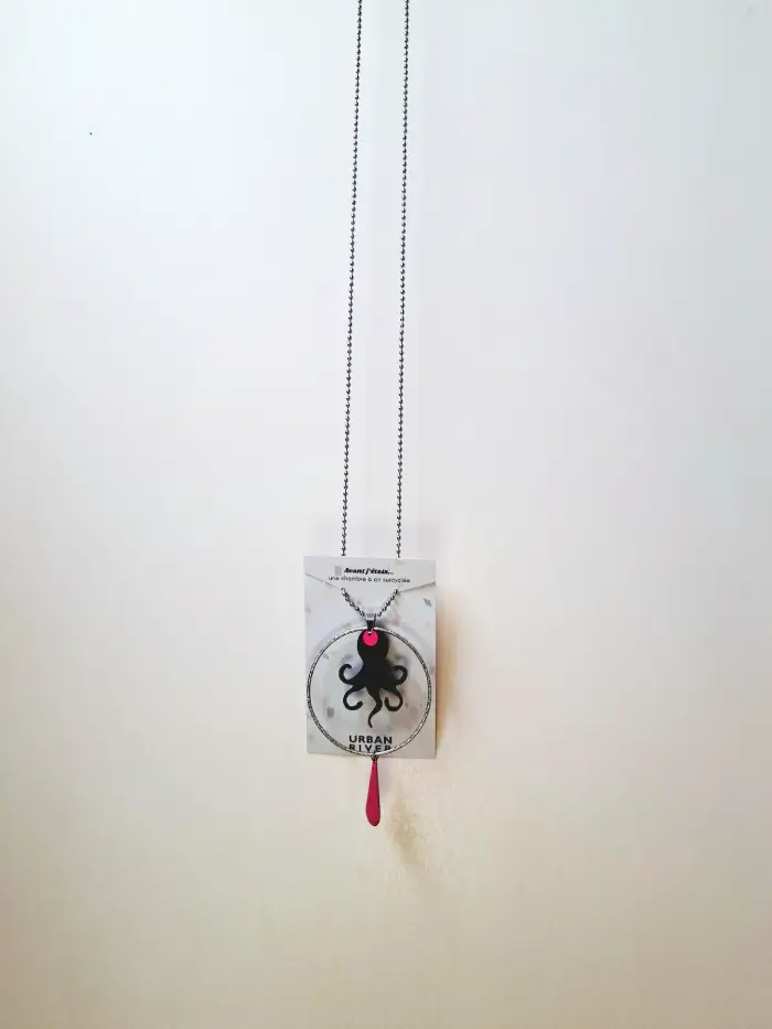 Collier Poulpe en chambre à air surcyclée – Image 4